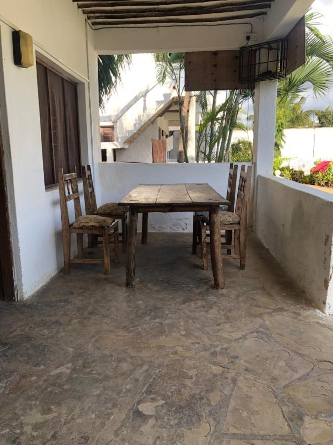 Miwa Holiday Resort Diani Beach Kültér fotó